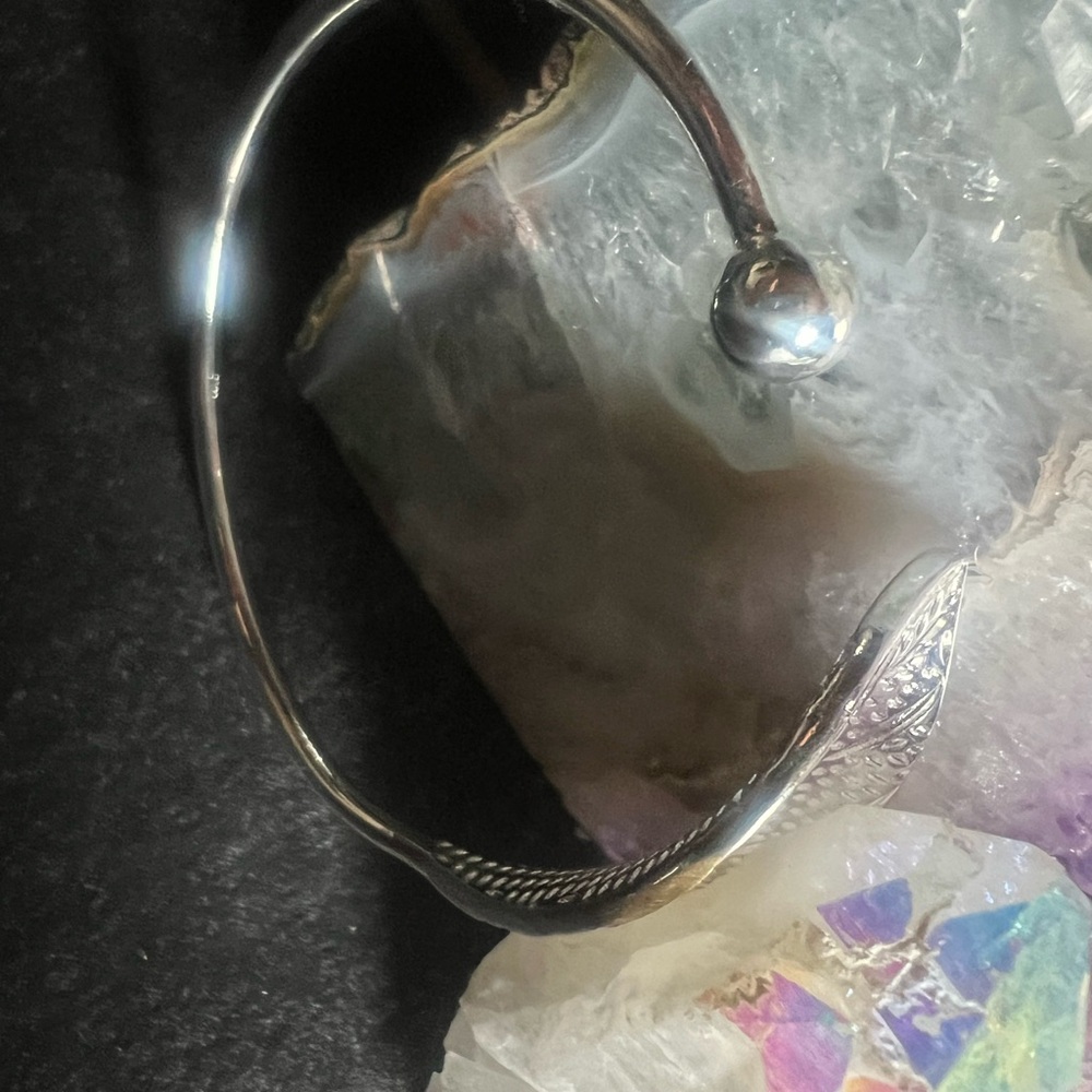 Silver Leaf adjustable bangle - Picture 13 of 16